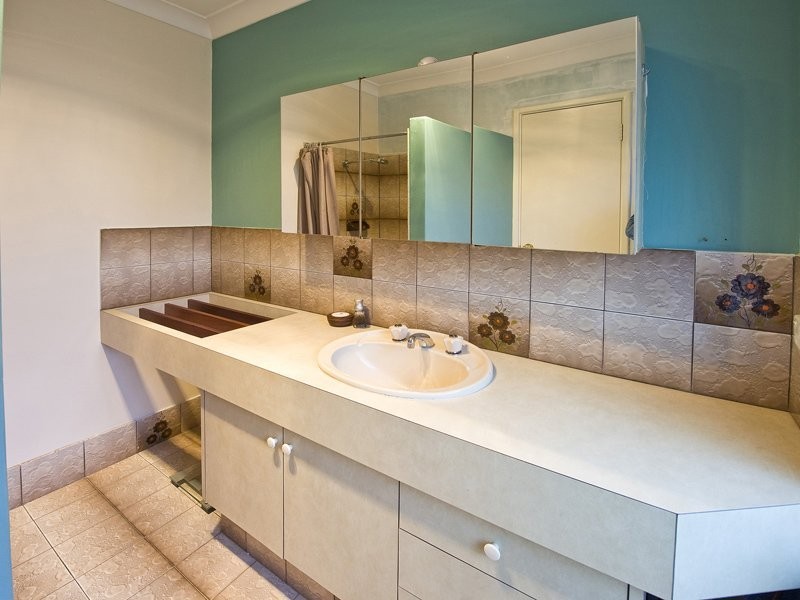 18 Hyland Way, Wilson WA 6107