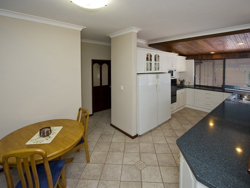 18 Hyland Way, Wilson WA 6107