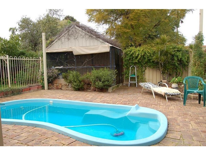 4 Coffey Road, Belmont WA 6104