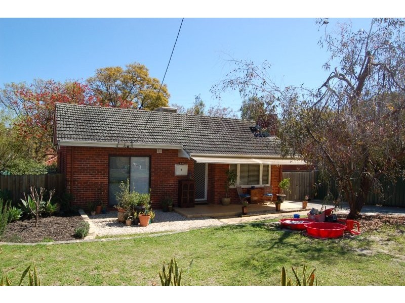 11 Alvah Street, St James WA 6102