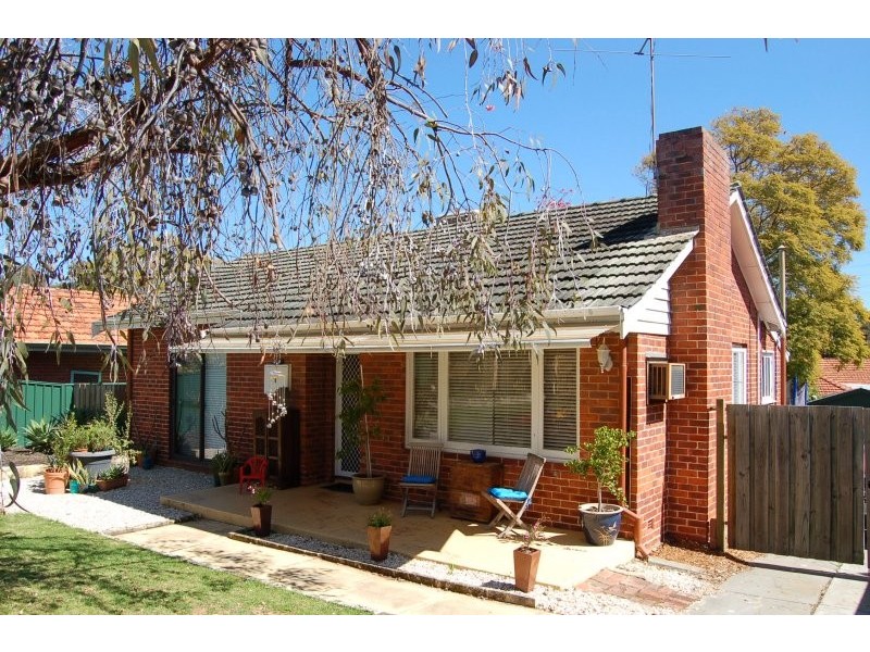 11 Alvah Street, St James WA 6102