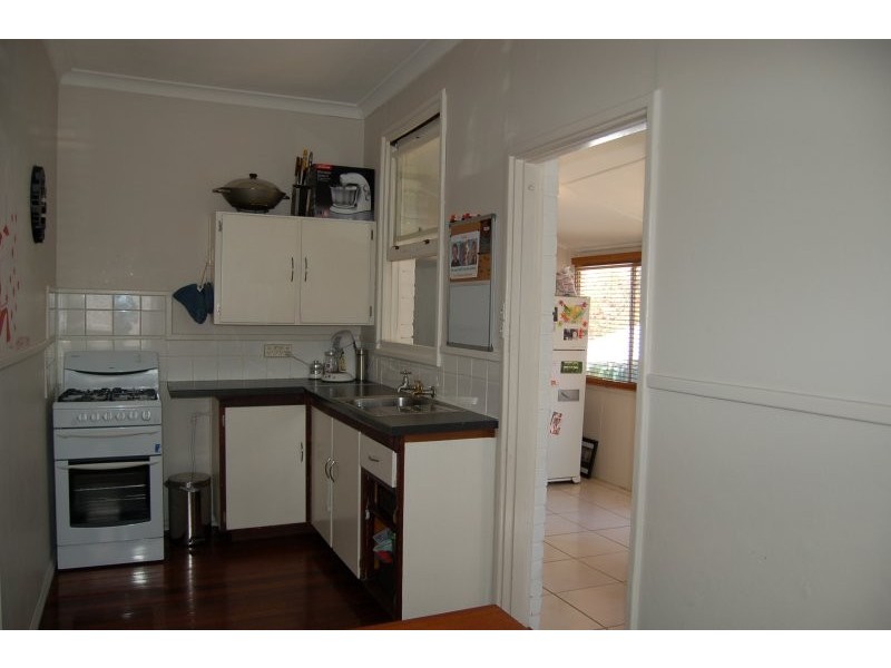 11 Alvah Street, St James WA 6102