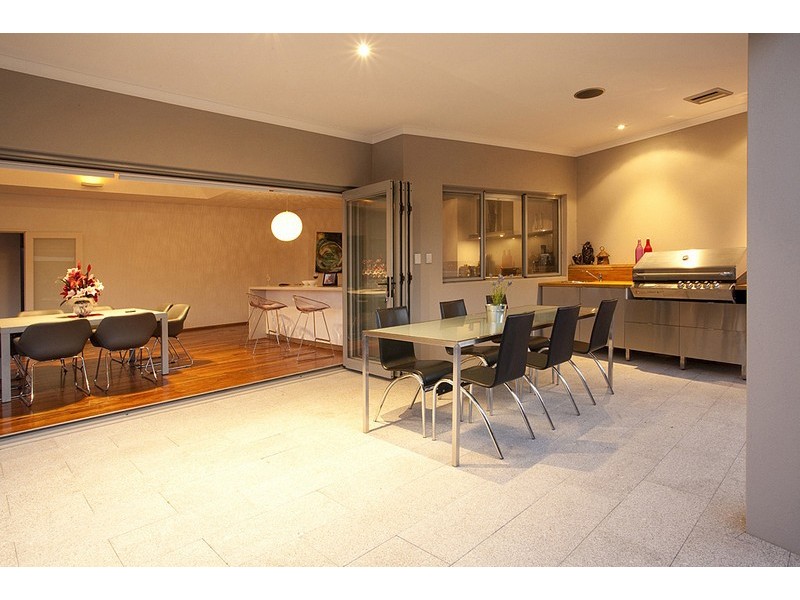 6 Plummer Street, East Victoria Park WA 6101