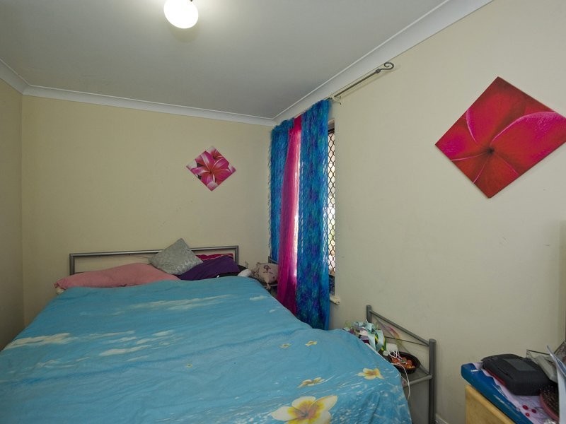 2 Expedition Drive, Thornlie WA 6108