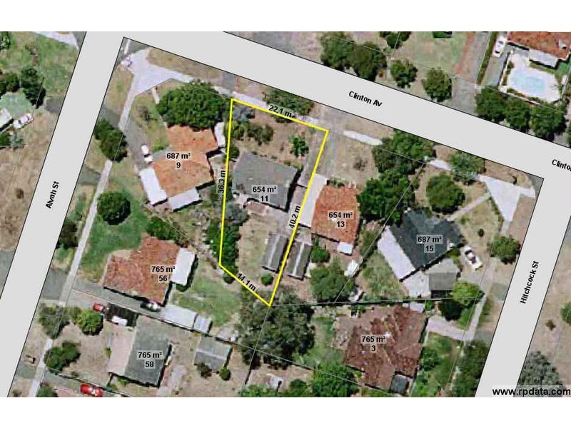 11 Clinton Avenue, St James WA 6102