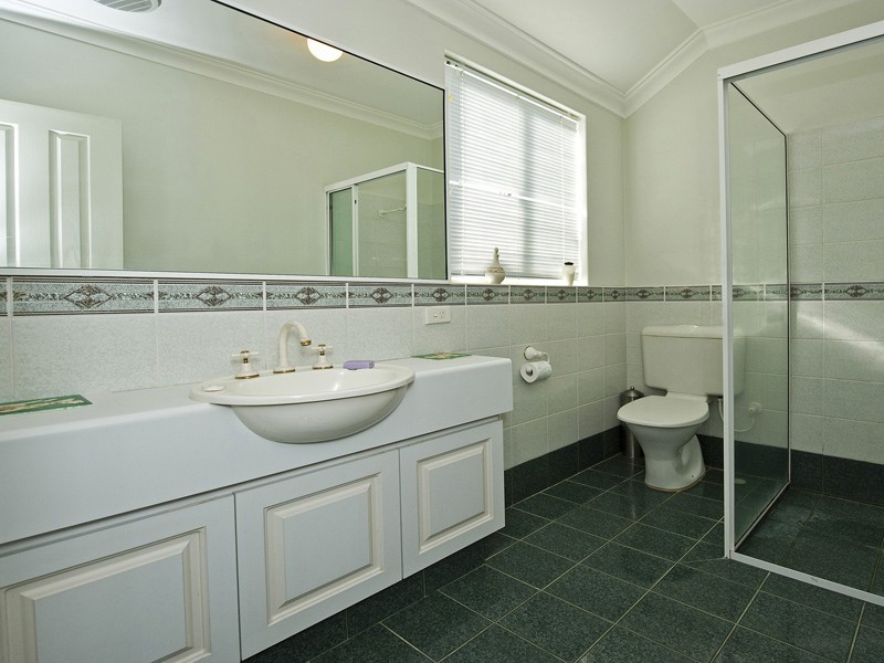 1/18 Washington Street, Victoria Park WA 6100