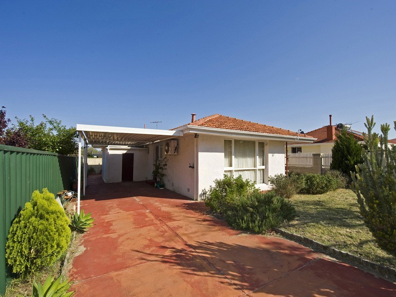 219 Treasure Road, Queens Park WA 6107