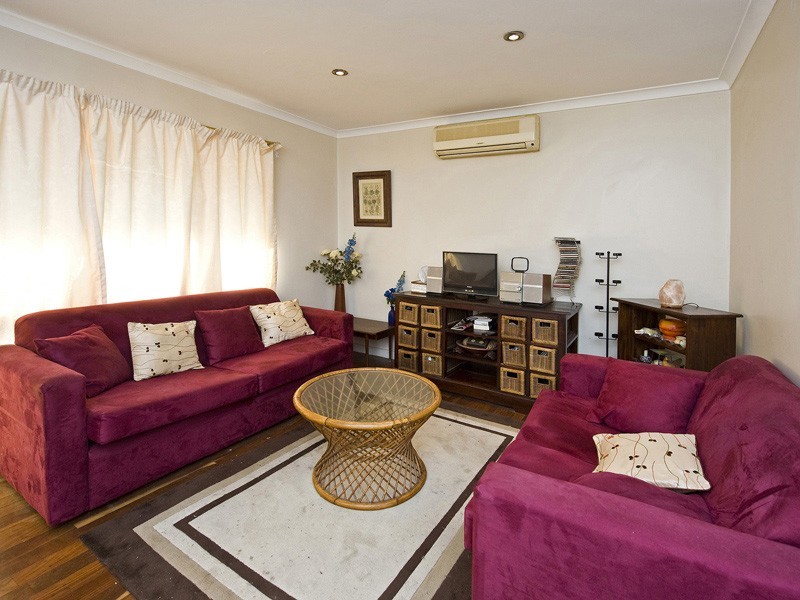 219 Treasure Road, Queens Park WA 6107