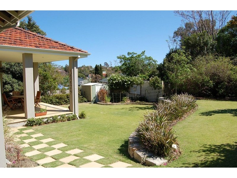 6 Canny Road, St James WA 6102