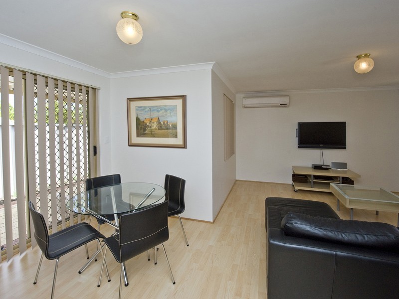 4/42 Teague Street, Victoria Park WA 6100