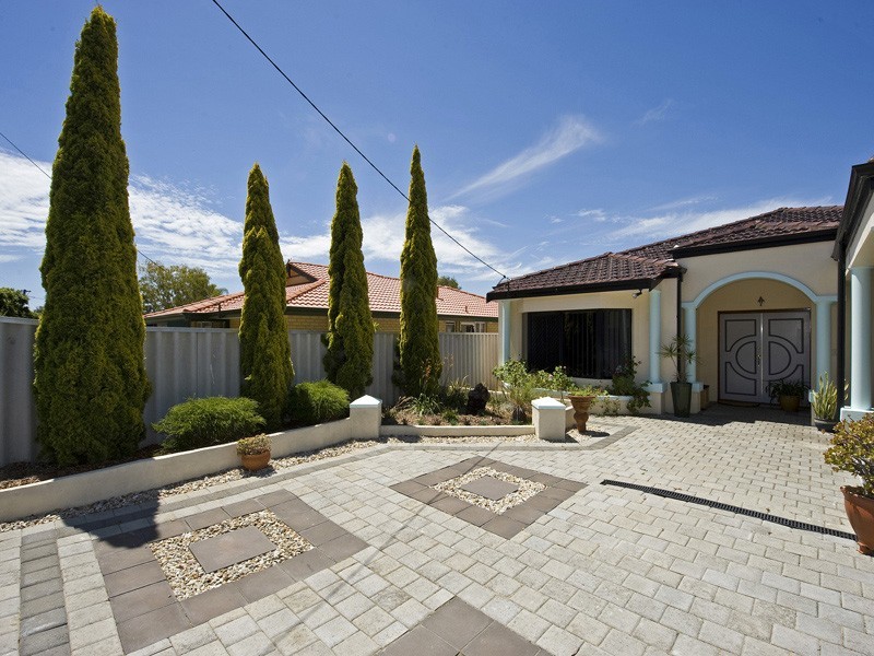 12 Jarrah Road, East Victoria Park WA 6101