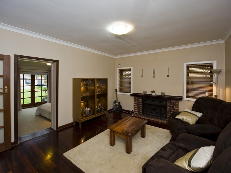 130 Devenish Street, East Victoria Park WA 6101