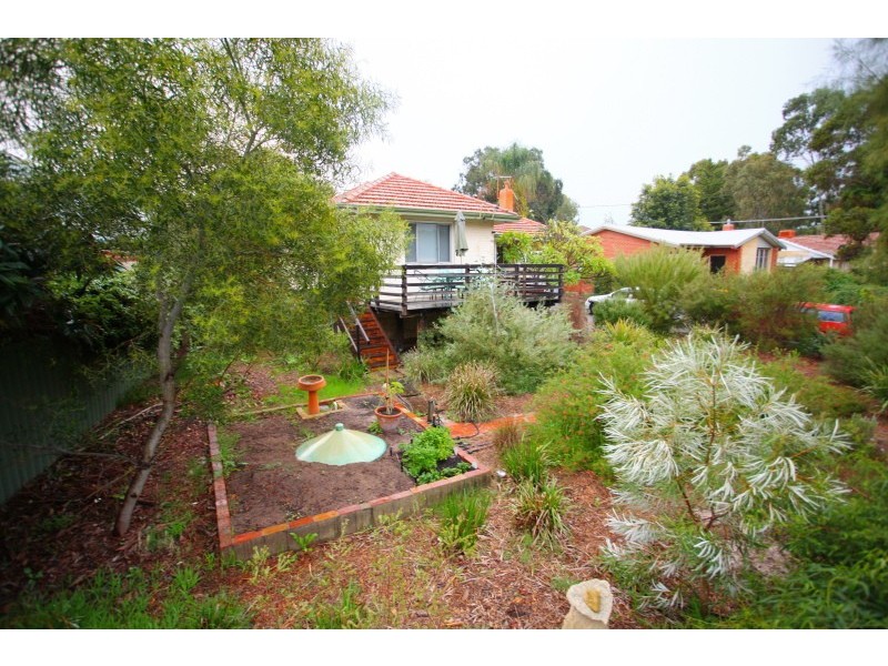 5 Pallitt Street, St James WA 6102