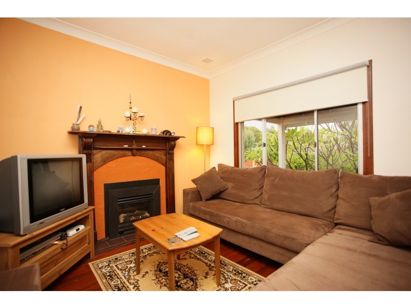 5 Pallitt Street, St James WA 6102