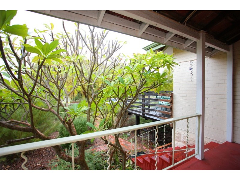 5 Pallitt Street, St James WA 6102