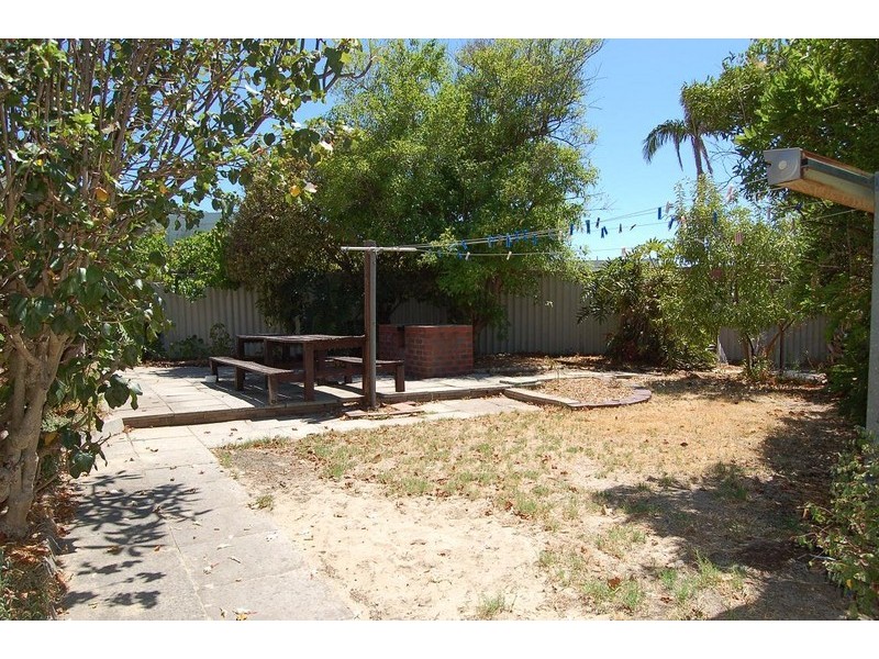 16 Whittlesford Street, East Victoria Park WA 6101