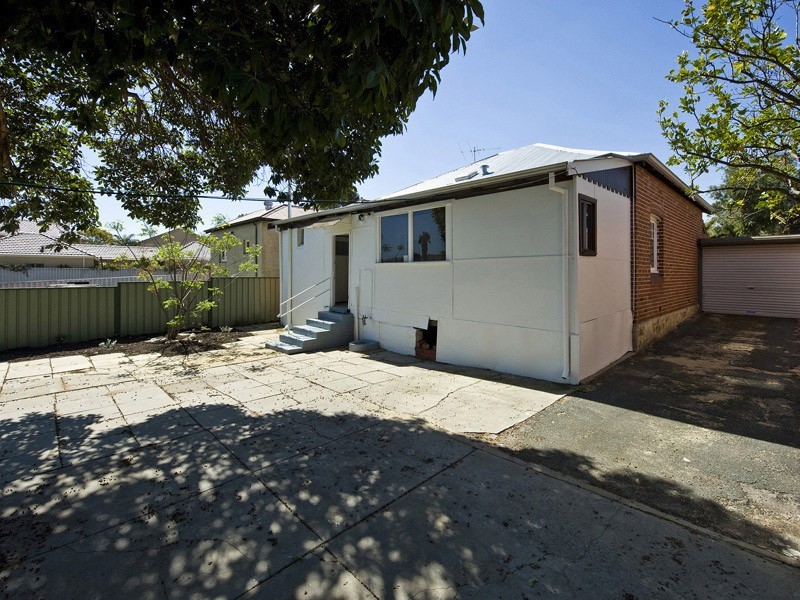 151 Berwick Street, Victoria Park WA 6100