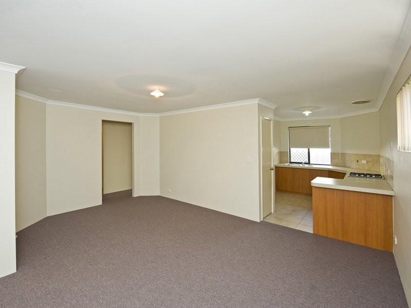 10/2 Boundary Road, St James WA 6102