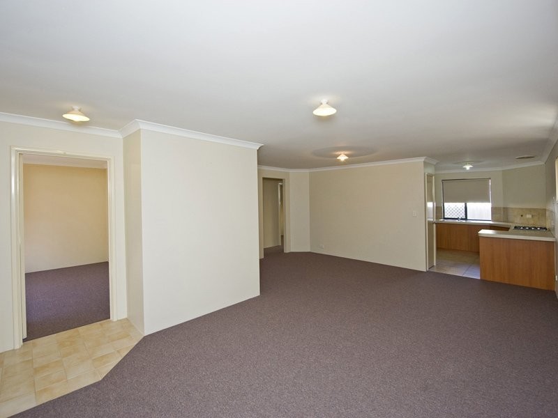 10/2 Boundary Road, St James WA 6102