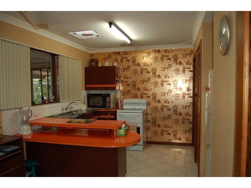 11 Nutfield Street, Bayswater WA 6053