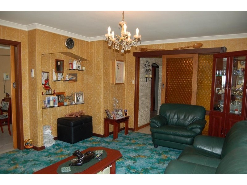 11 Nutfield Street, Bayswater WA 6053