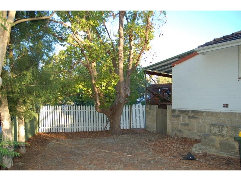 28 Creaton Street, East Victoria Park WA 6101