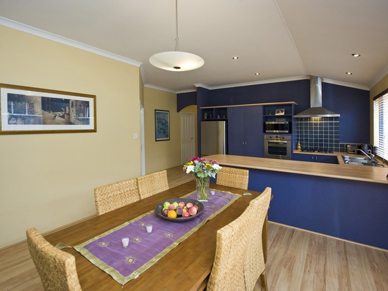62A Walpole Street, St James WA 6102