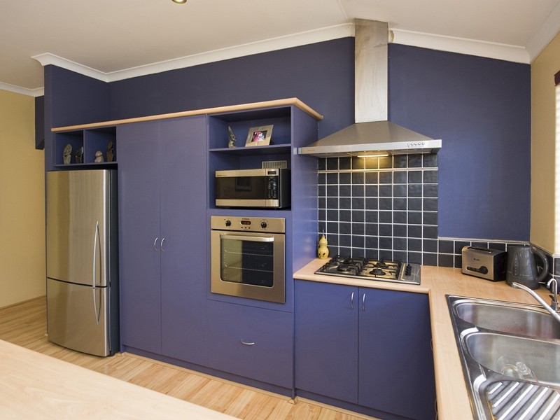 62A Walpole Street, St James WA 6102