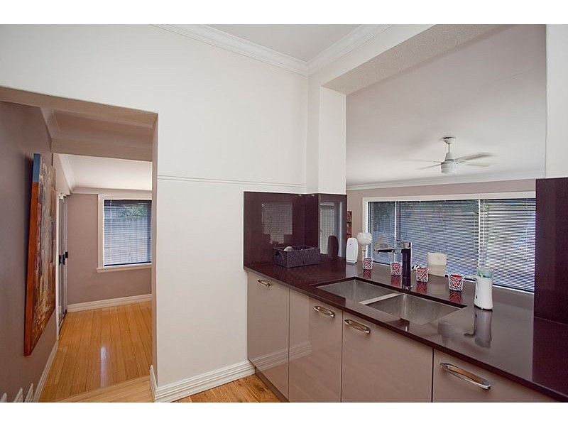 1 Alvah Street, St James WA 6102