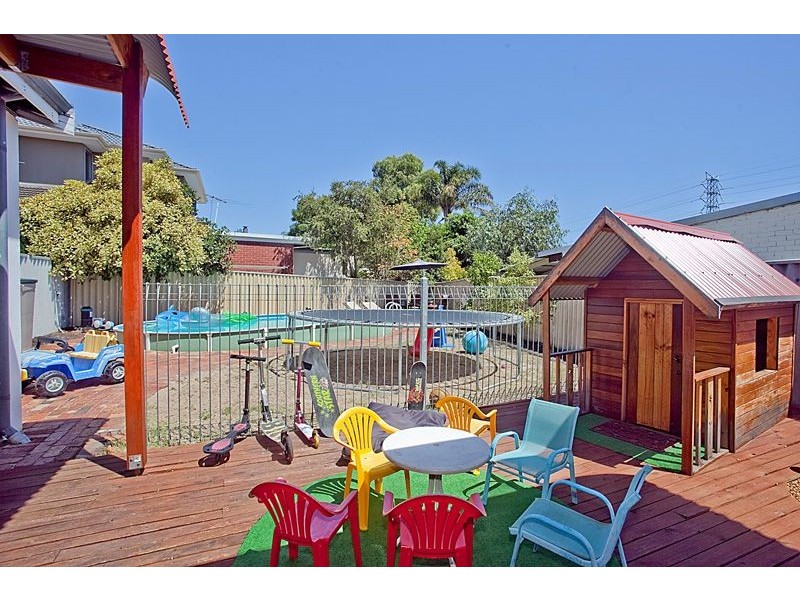 1 Alvah Street, St James WA 6102