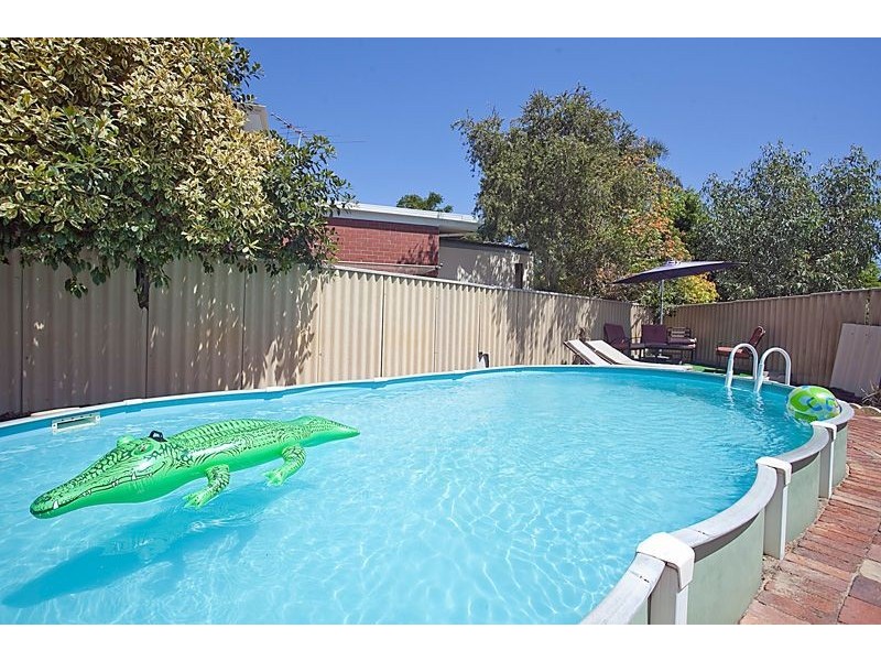 1 Alvah Street, St James WA 6102