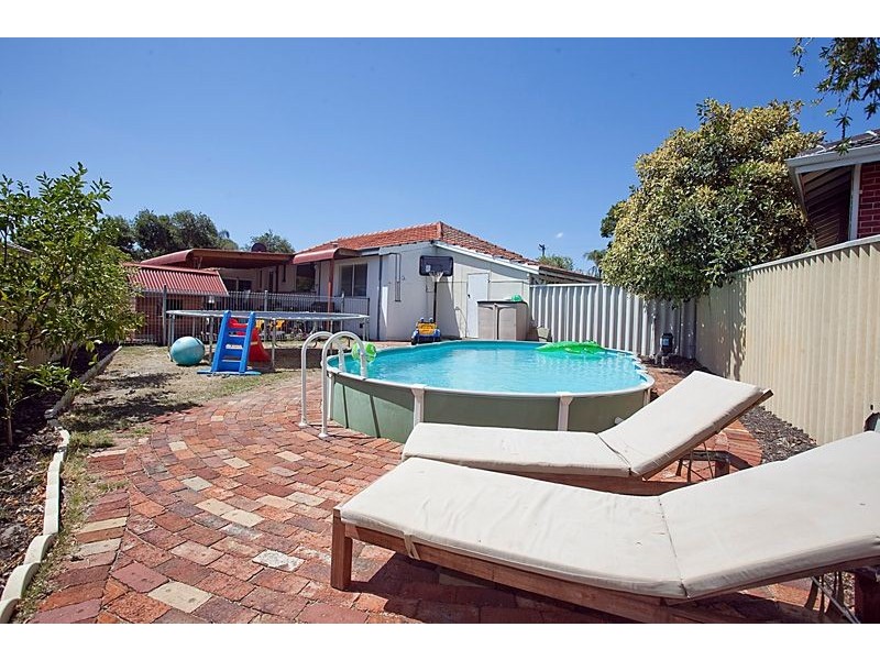 1 Alvah Street, St James WA 6102