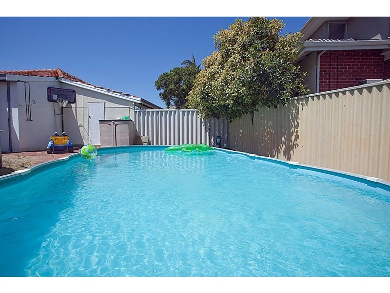 1 Alvah Street, St James WA 6102