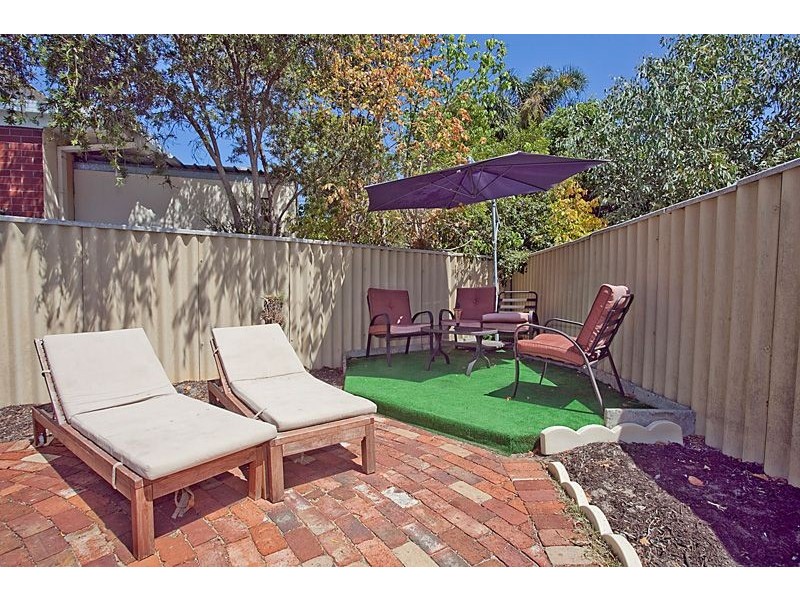 1 Alvah Street, St James WA 6102