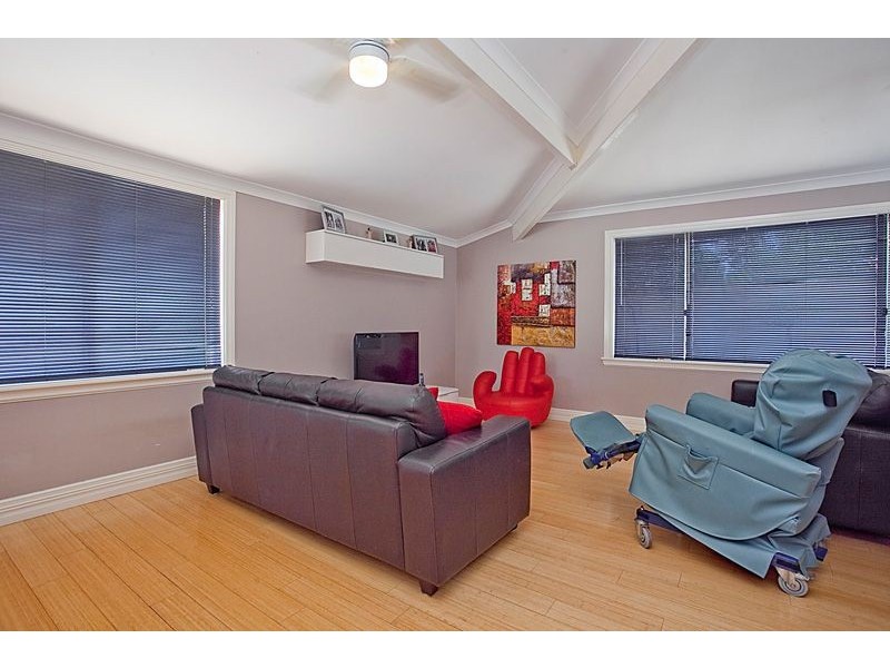 1 Alvah Street, St James WA 6102