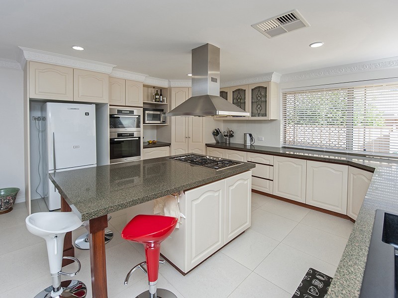 112 Basinghall Street, East Victoria Park WA 6101