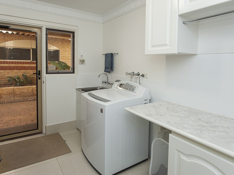 112 Basinghall Street, East Victoria Park WA 6101