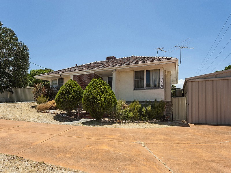 20 Beesley Street, St James WA 6102