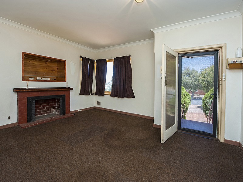 20 Beesley Street, St James WA 6102