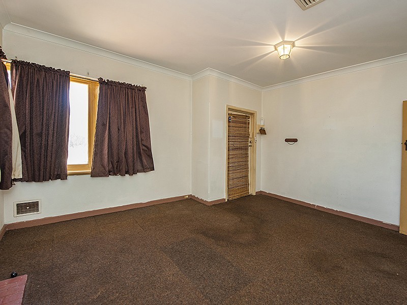 20 Beesley Street, St James WA 6102