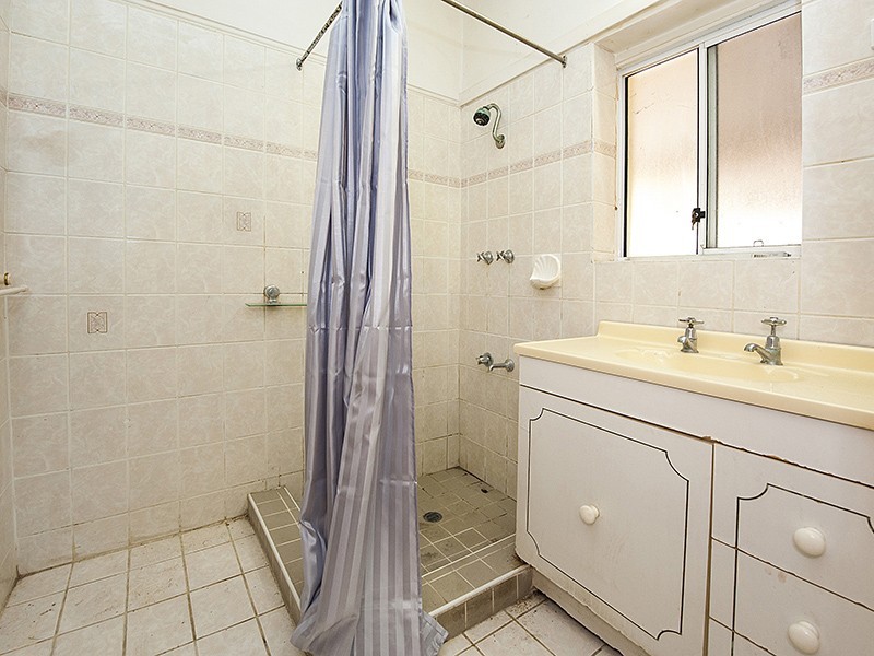 20 Beesley Street, St James WA 6102