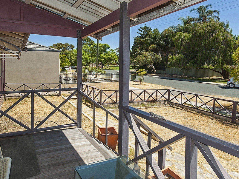 13 Creaton Street, East Victoria Park WA 6101