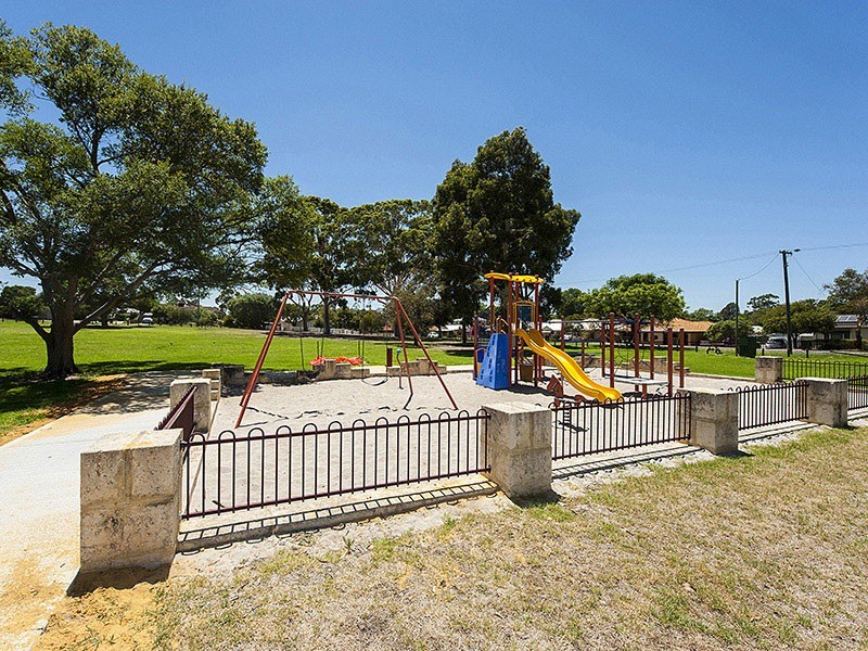 13 Creaton Street, East Victoria Park WA 6101