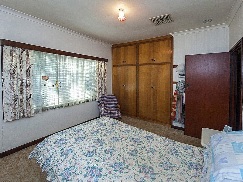 51 Creaton Street, St James WA 6102