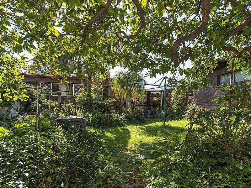 51 Creaton Street, St James WA 6102