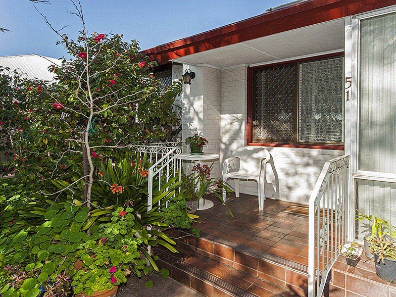 51 Creaton Street, St James WA 6102