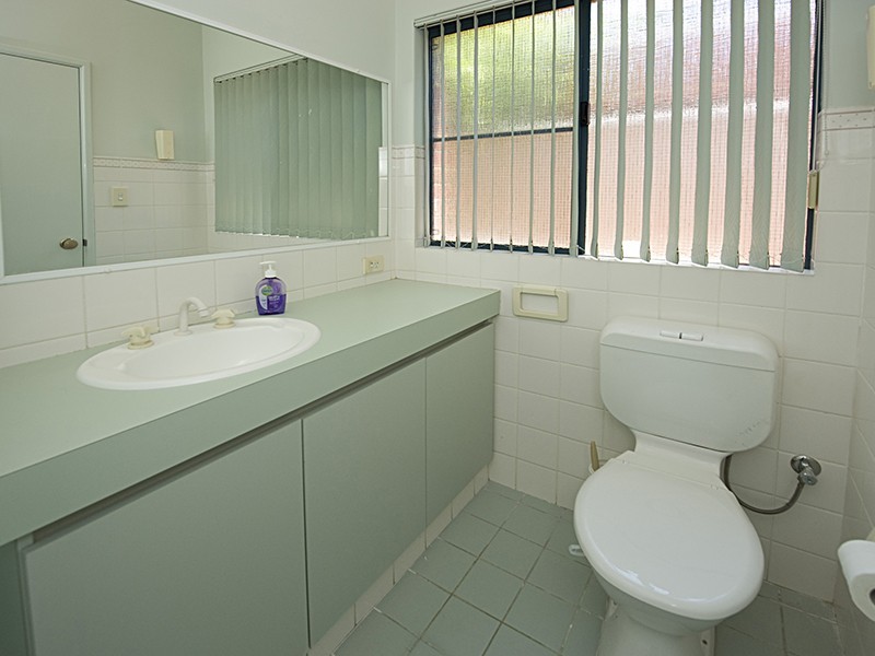 2/129 Hordern Street, Victoria Park WA 6100