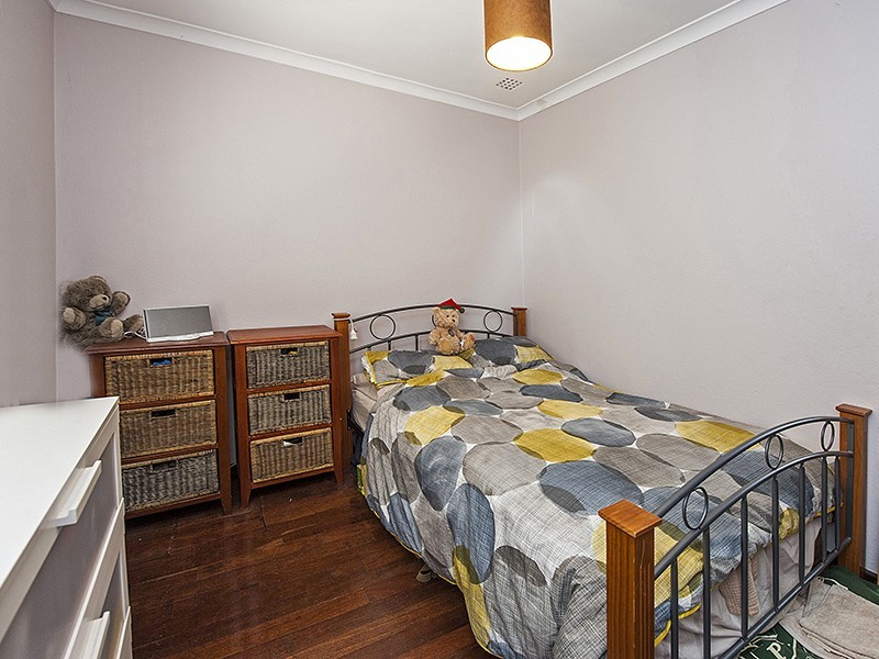 124 Jarrah Road, St James WA 6102