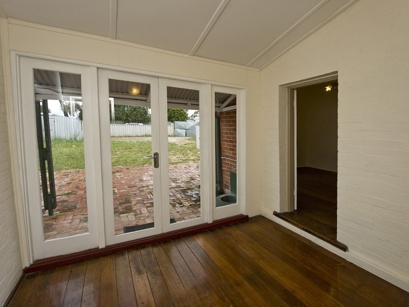 64 Kent Street, East Victoria Park WA 6101