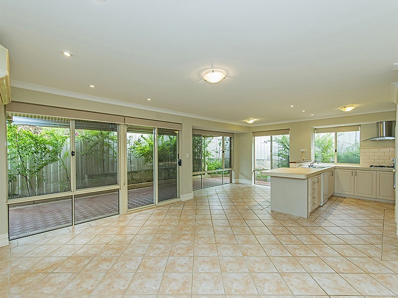 70 Rathay Street, Victoria Park WA 6100